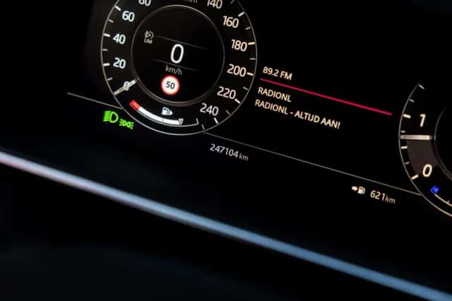 Land Rover Range Rover Sport (2018) thumbnail 37