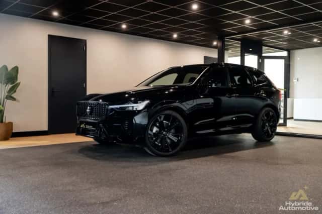 Volvo XC60 (2025)