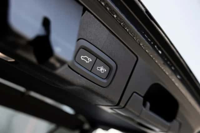 Volvo XC60 (2025) thumbnail 12