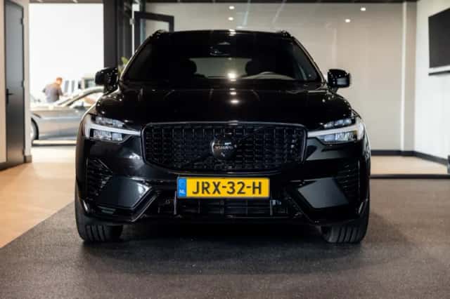 Volvo XC60 (2025) thumbnail 8
