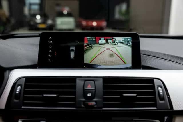 BMW 3-Serie (2018) thumbnail 16