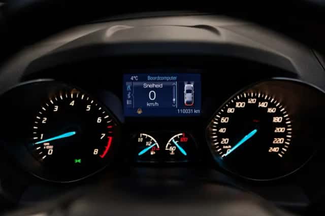 Ford Kuga (2014) thumbnail 14