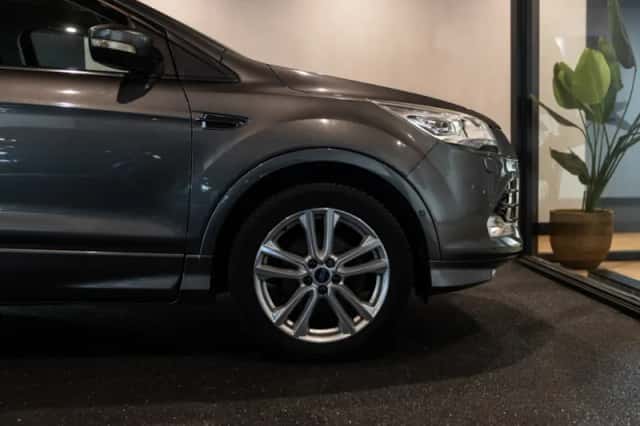 Ford Kuga (2014) thumbnail 22