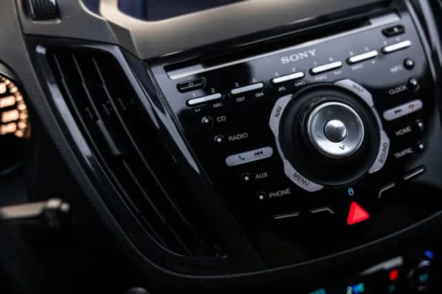 Ford Kuga (2014) thumbnail 34
