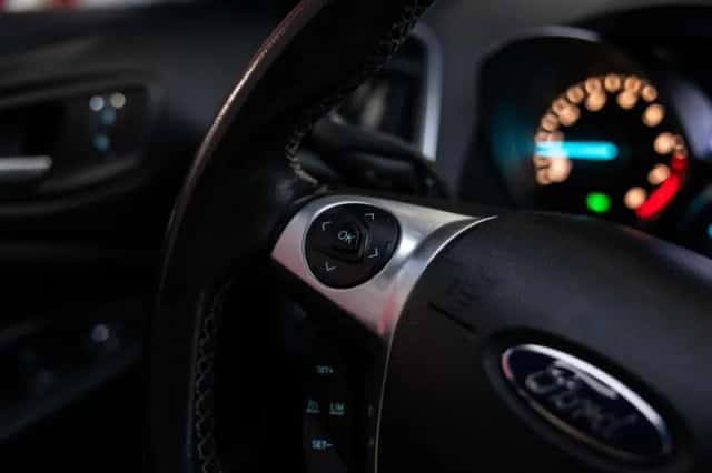 Ford Kuga (2014) thumbnail 41