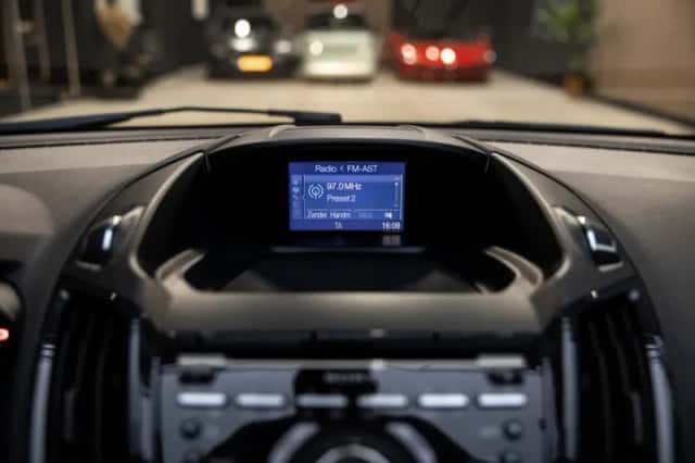 Ford Kuga (2014) thumbnail 43