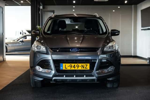 Ford Kuga (2014) thumbnail 8