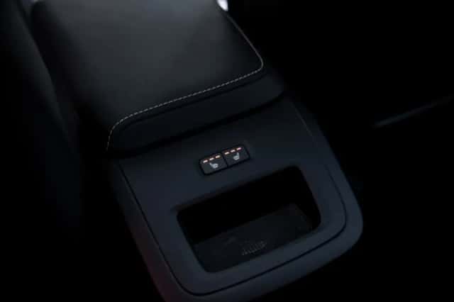 Volvo XC60 (2024) thumbnail 20