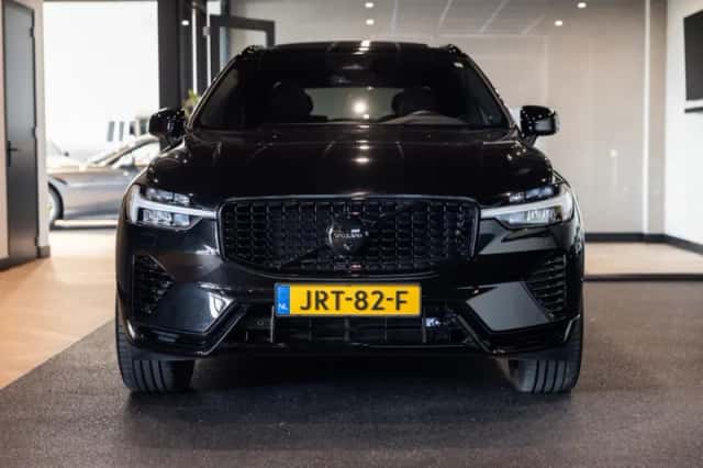 Volvo XC60 (2024) thumbnail 9