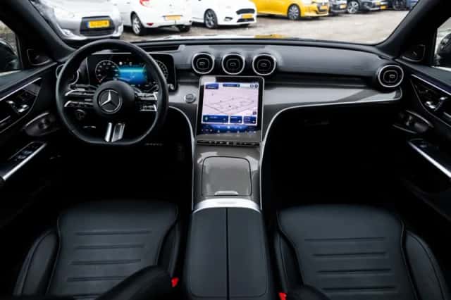 Mercedes-Benz C-Klasse (2024) thumbnail 2