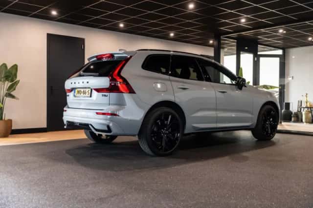 Volvo XC60 (2025) thumbnail 3