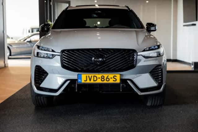 Volvo XC60 (2025) thumbnail 8