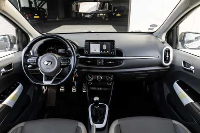 Kia Picanto (2018) thumbnail 2