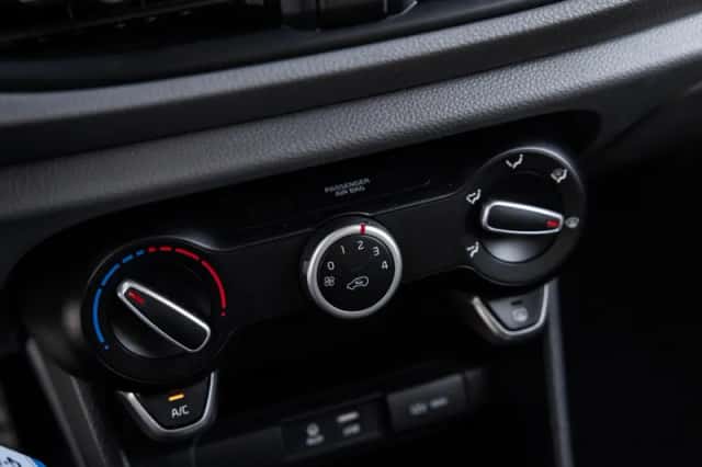 Kia Picanto (2018) thumbnail 42