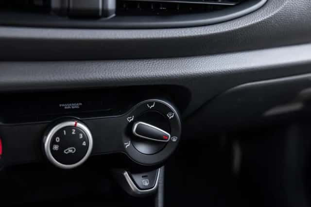 Kia Picanto (2018) thumbnail 43