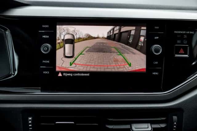 Volkswagen Polo (2019) thumbnail 31