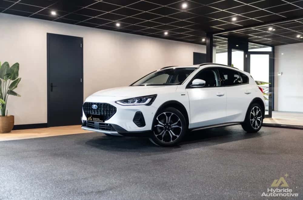 Ford Focus (2022) — foto 1