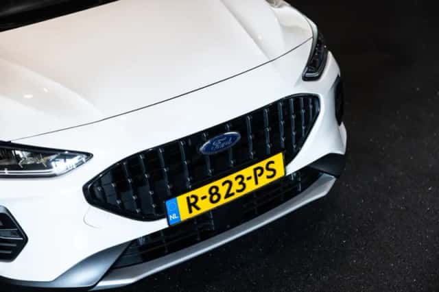 Ford Focus (2022) thumbnail 17
