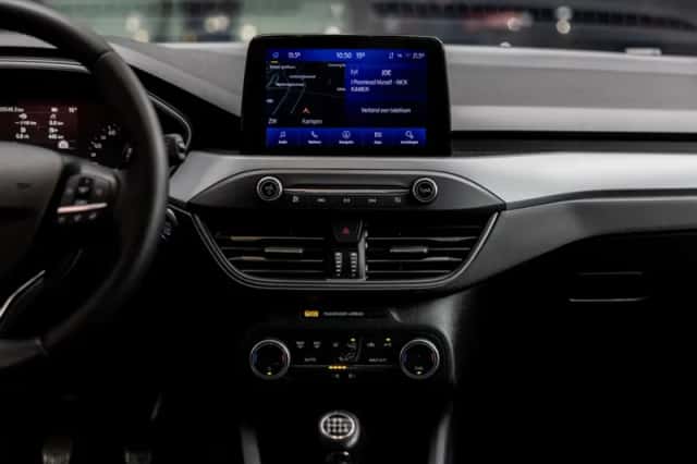 Ford Focus (2022) thumbnail 28