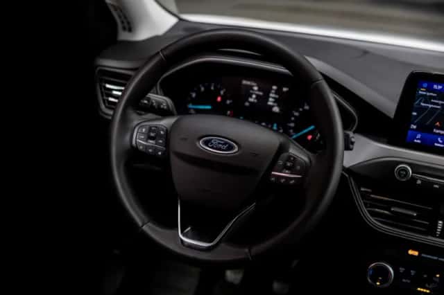 Ford Focus (2022) thumbnail 9