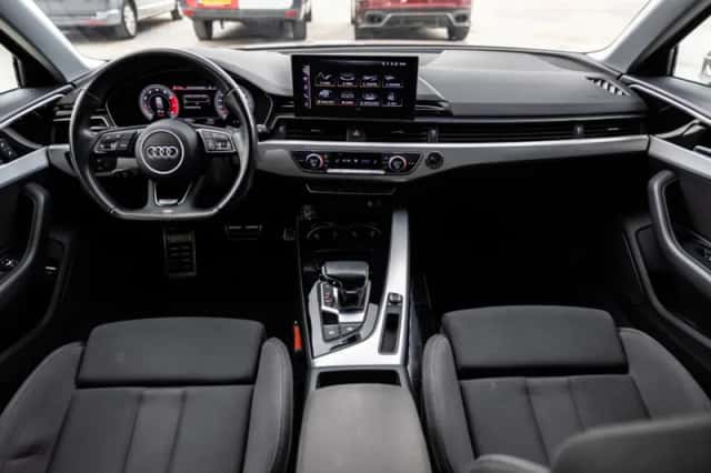 Audi A4 (2020) thumbnail 2