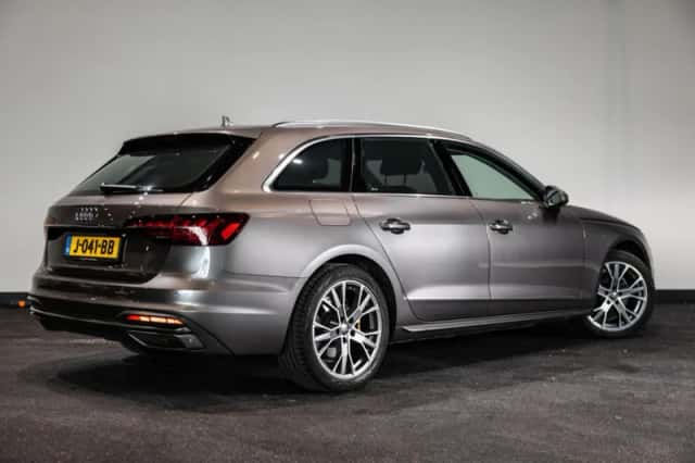 Audi A4 (2020) thumbnail 3