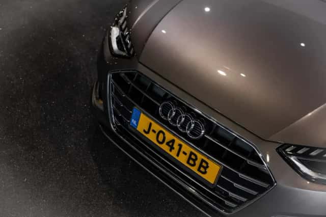 Audi A4 (2020) thumbnail 21