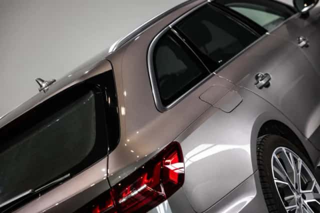 Audi A4 (2020) thumbnail 23