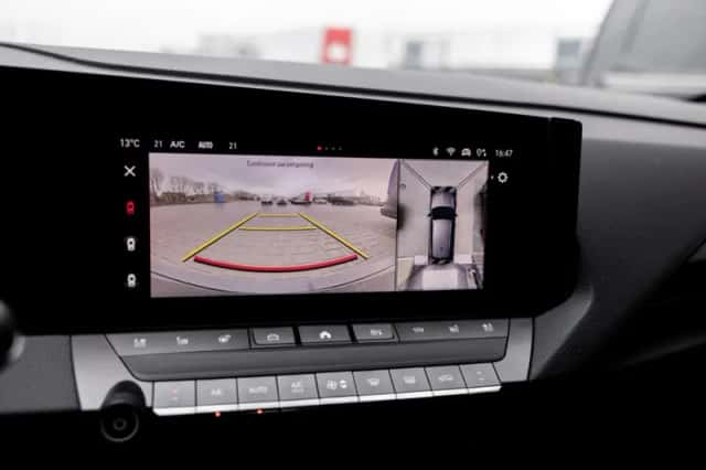 Opel Astra (2025) thumbnail 17