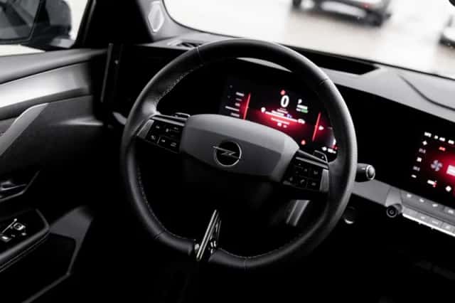 Opel Astra (2025) thumbnail 10