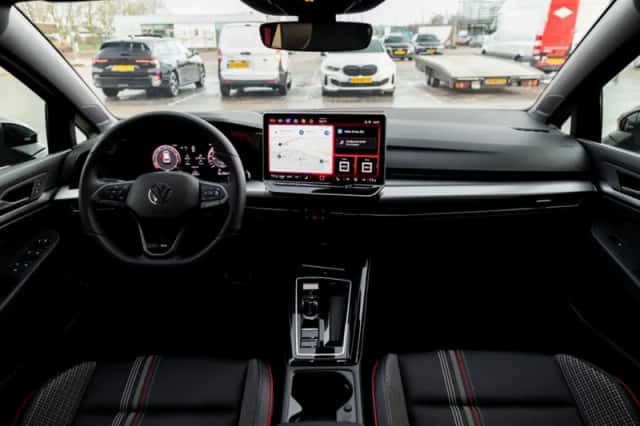 Volkswagen Golf (2026) thumbnail 2
