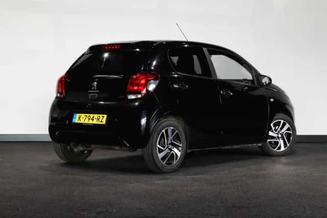 Peugeot 108 (2021) thumbnail 3
