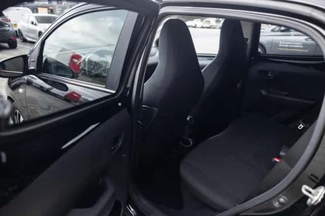 Peugeot 108 (2021) thumbnail 6
