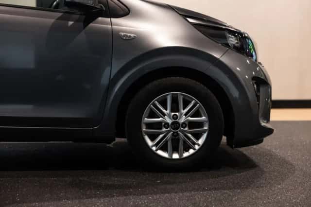 Kia Picanto (2021) thumbnail 17