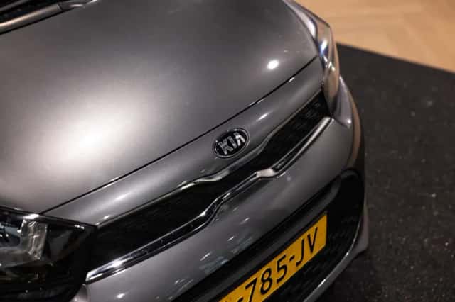 Kia Picanto (2021) thumbnail 19