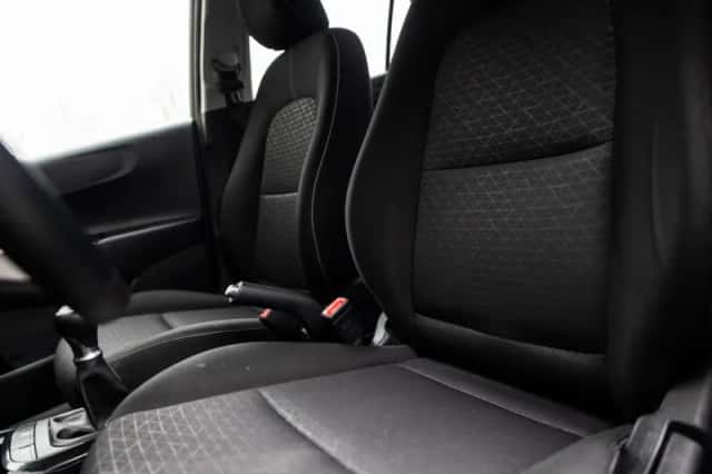 Kia Picanto (2021) thumbnail 4