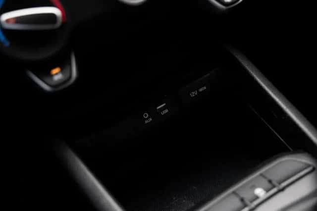 Kia Rio (2017) thumbnail 34