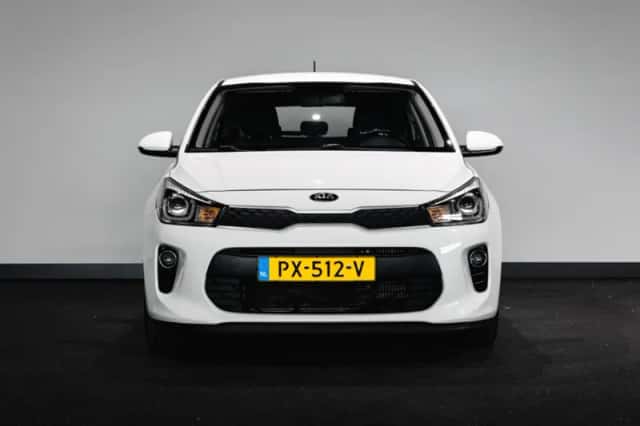 Kia Rio (2017) thumbnail 9