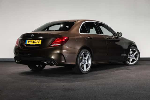 Mercedes-Benz C-Klasse (2017) thumbnail 3