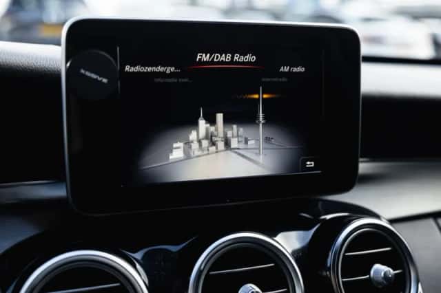 Mercedes-Benz C-Klasse (2017) thumbnail 25