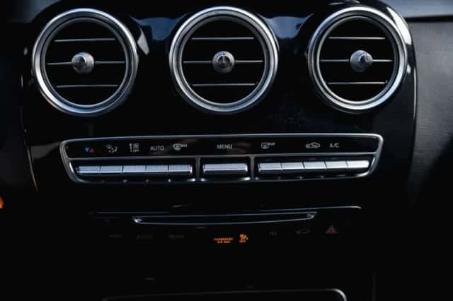 Mercedes-Benz C-Klasse (2017) thumbnail 28