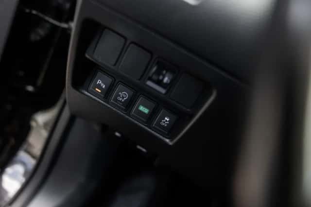 Nissan Qashqai (2016) thumbnail 24