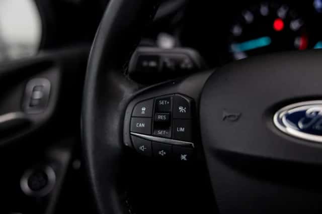 Ford Fiesta (2021) thumbnail 33