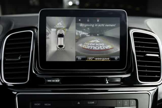 Mercedes-Benz GLE (2018) thumbnail 11