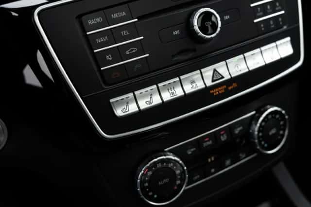 Mercedes-Benz GLE (2018) thumbnail 29