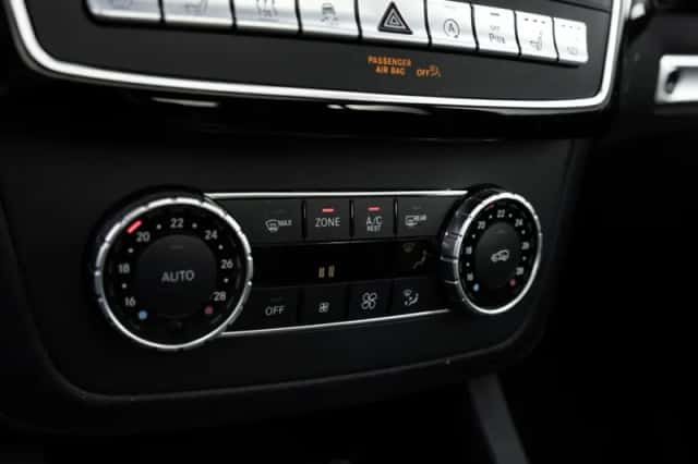 Mercedes-Benz GLE (2018) thumbnail 40