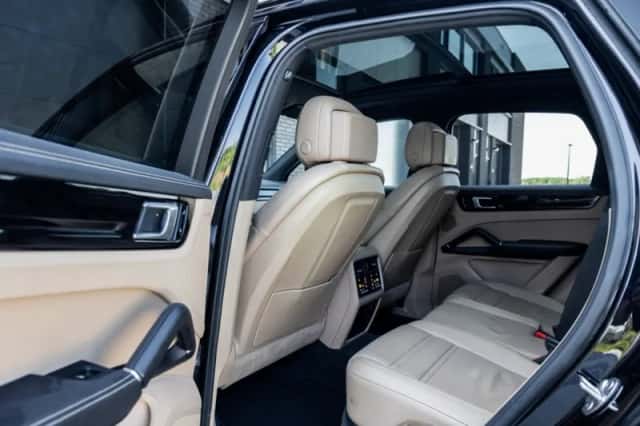 Porsche Cayenne (2018) thumbnail 6