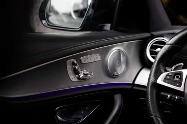 Mercedes-Benz E-Klasse (2018) thumbnail 15