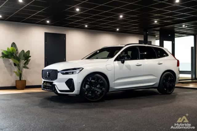 Volvo XC60 (2025)