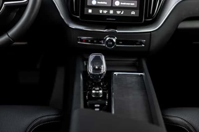 Volvo XC60 (2025) thumbnail 17
